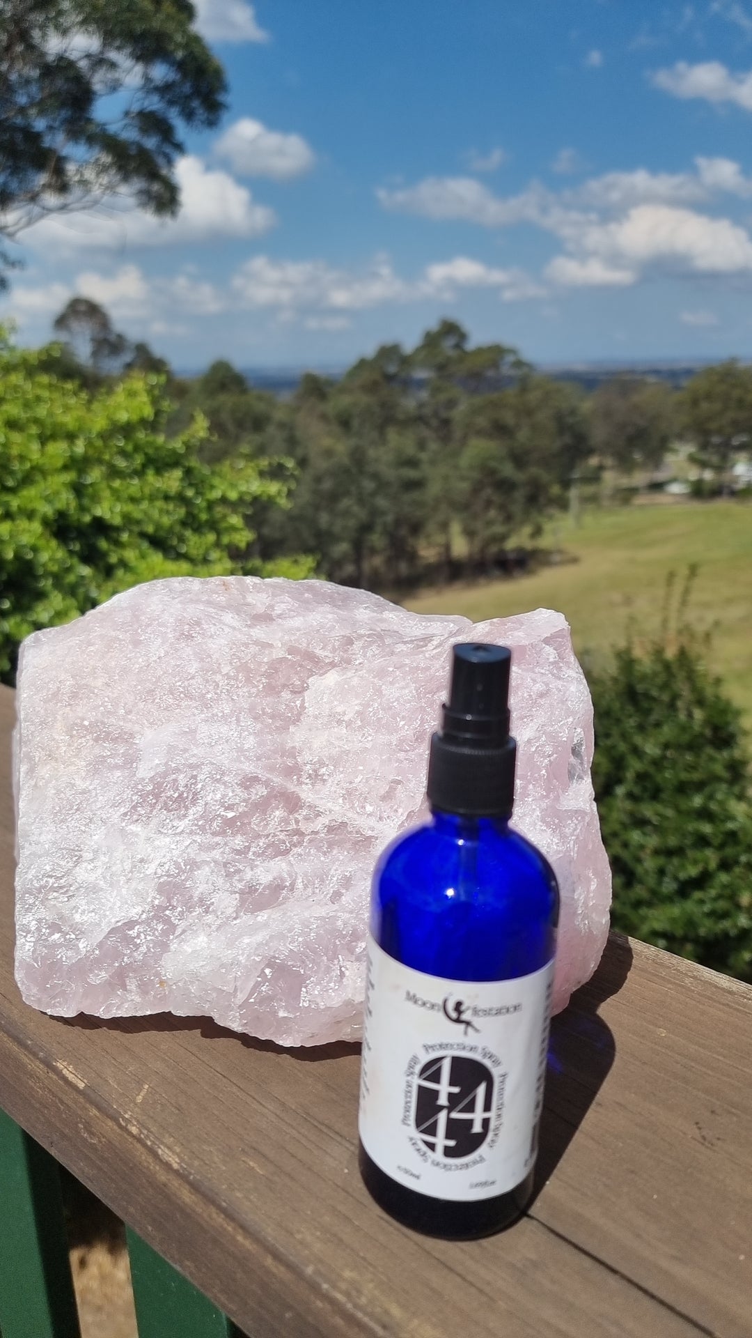 Moon festation spray